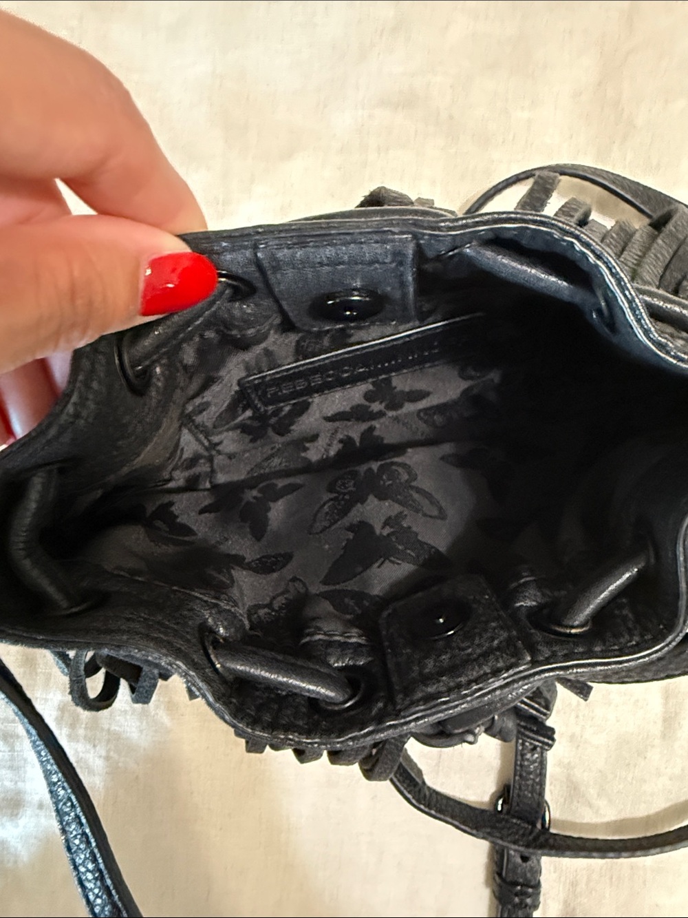 Black Fringe Crossbody Bag - Women's Shoulder Bag - Picture 4 of 7